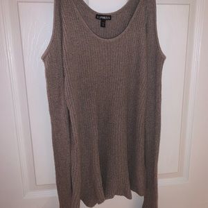 Women’a taupe waffle knit top